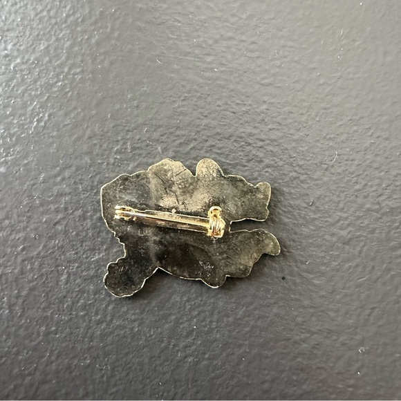 Vintage Jolly Red White & Black Enamel Dancing Santa Claus Christmas Holiday Pin - Picture 4 of 10